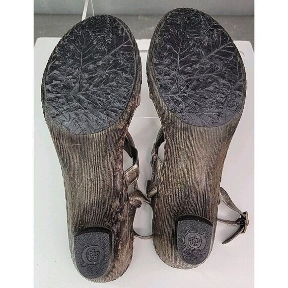 Women's Born Silver Metallic Leather Strappy Wedge Heeled Sandals Size 9 / 40.5 - Picture 9 of 15